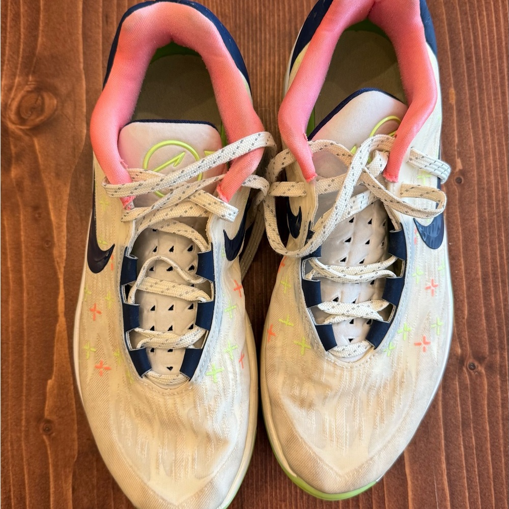 Nike Men’s GT Cuts 2 “Crosshairs” Basketball Shoes